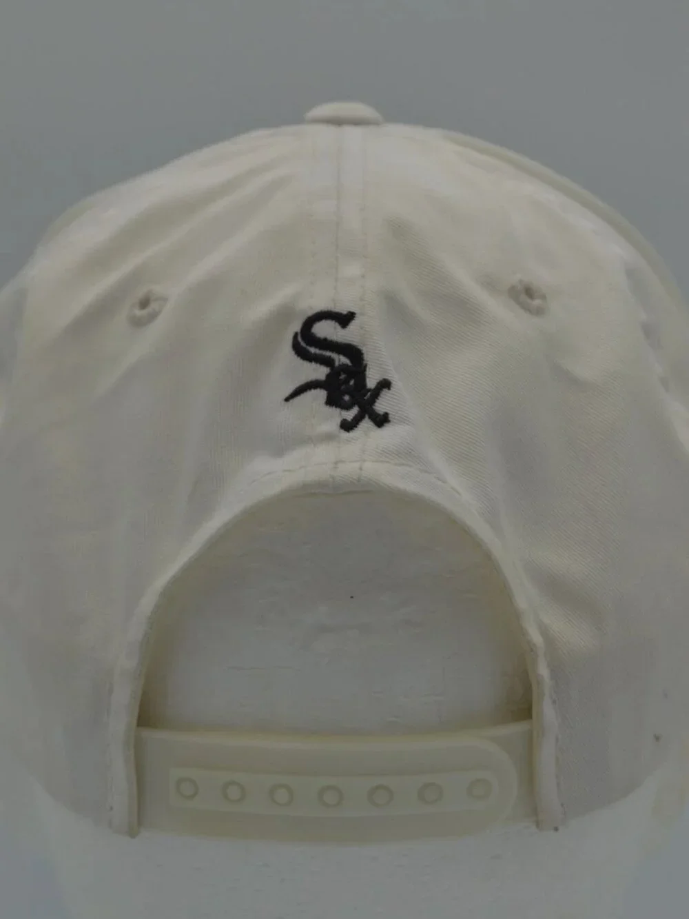 VTG Chicago White Sox Unisex White Cubs Snapback Hat Classic June 16, 1997 OS